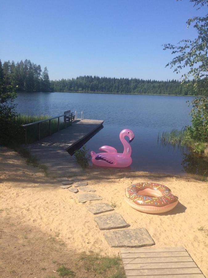 Private Lakeside Holiday Property In Nature Канкаанпяа Экстерьер фото